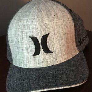 Hurley FlexFit Hat Size